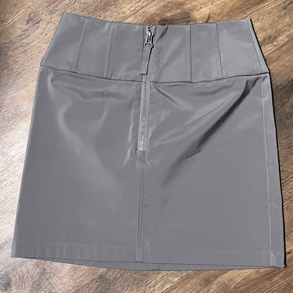XS ZARA waterproof zip-front skirt in grey. NWT